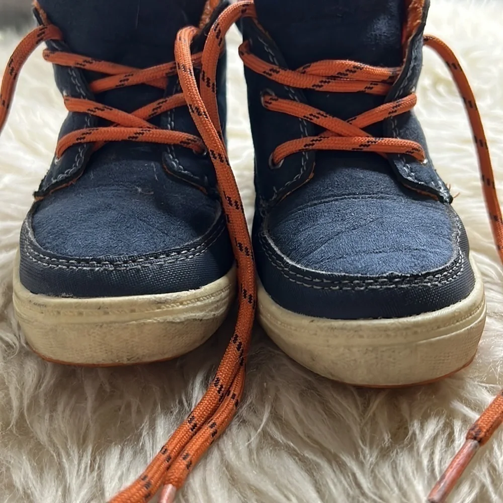 OshKosh B’Gosh high top sneaker boys size 10 navy blue orange